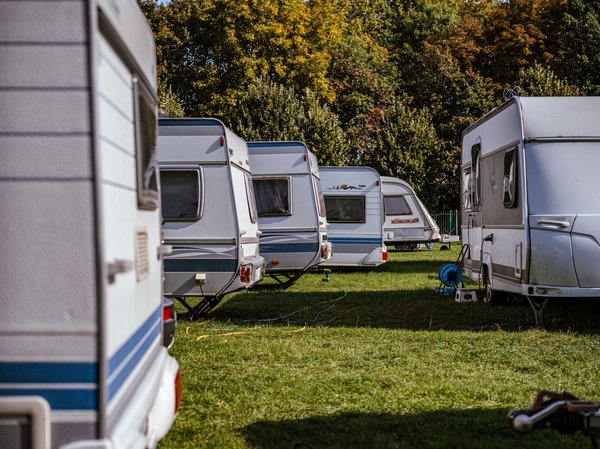 Top 5 des lieux emblématiques et les sites naturels les plus remarquables à visiter depuis votre location de mobil home en Ardèche